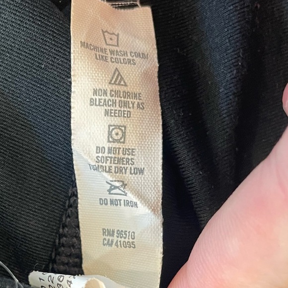 Under Armour Black Athletic Capris - Picture 7 of 7